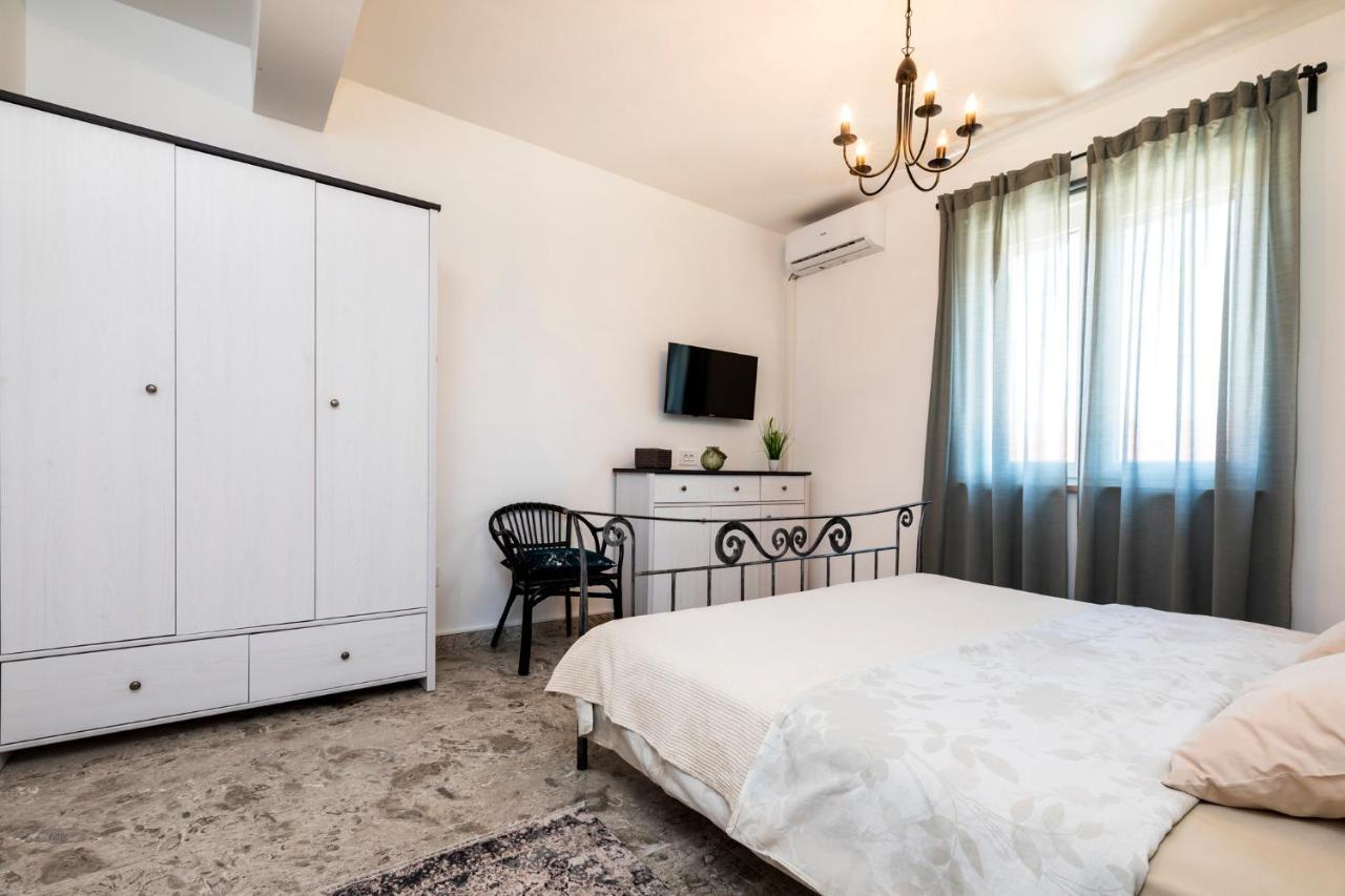 Apartment Medea, St. Martin Mali Lošinj Exterior foto